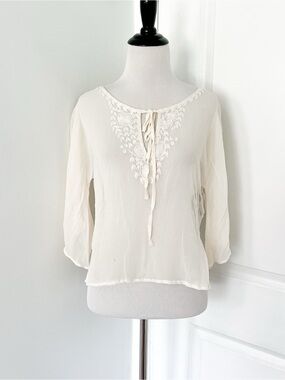 Vintage DStudio Silk Embroidered Cream Tie-Front Women's Blouse - Size 14